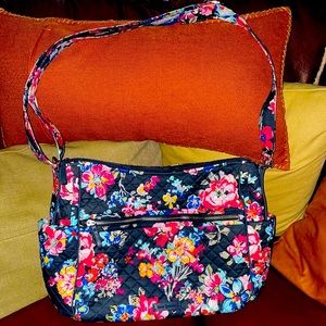 (NEW LISTING)NWOT VERA BRADLEY LARGE BAG